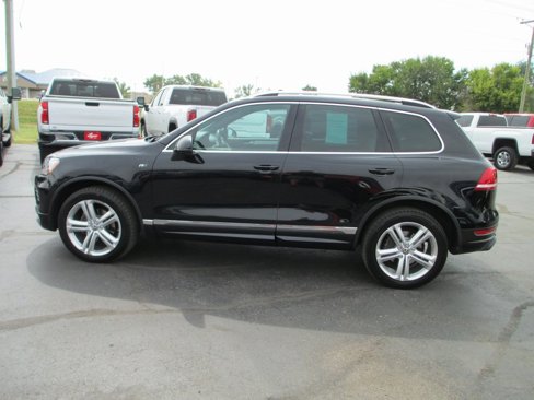 Used 2014 Volkswagen Touareg VR6 image 8
