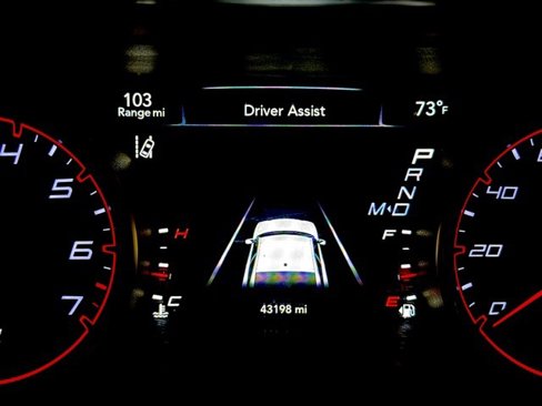 Used 2015 Dodge Charger SXT w/ Premium Group image 17