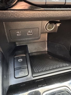 Used 2021 Nissan Kicks SR image 20