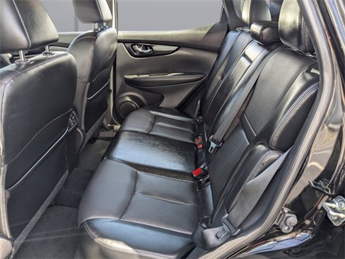 Used 2022 Nissan Rogue Sport SL w/ Premium Package image 15