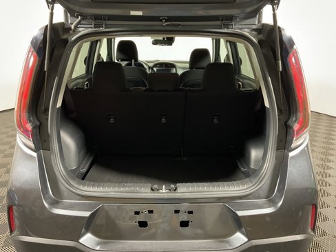 Used 2023 Kia Soul LX image 13