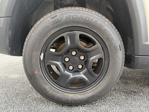 Used 2019 Jeep Compass Sport image 12