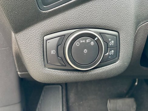 Used 2015 Ford Escape SE image 21