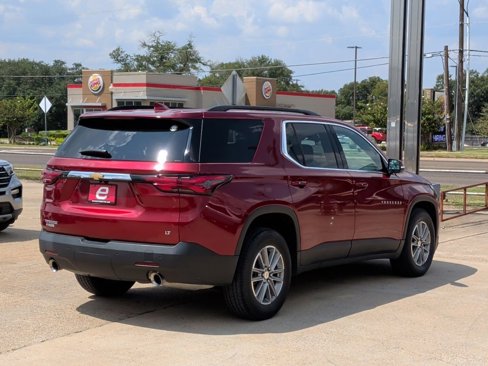 Used 2022 Chevrolet Traverse LT image 8