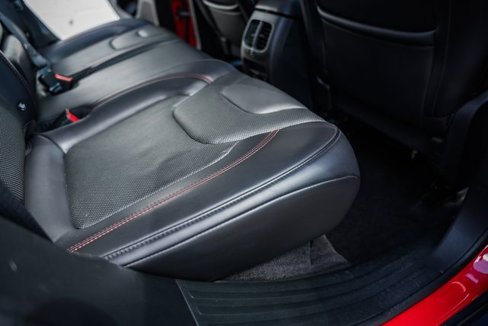 Used 2019 Jeep Cherokee Trailhawk image 36