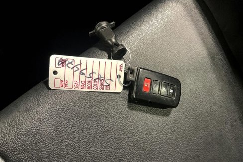 Used 2015 Toyota RAV4 Limited image 11