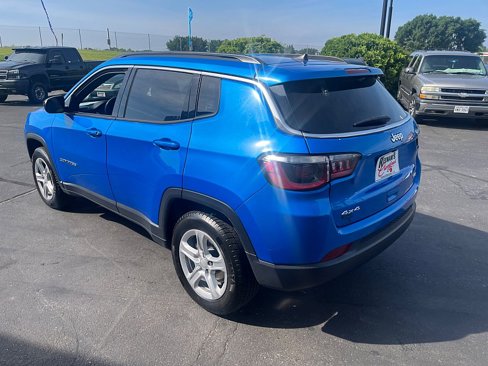 Used 2023 Jeep Compass Latitude image 8