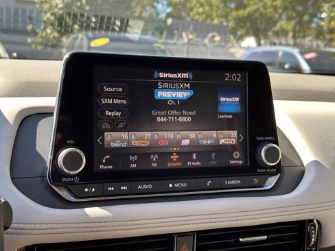 Used 2021 Nissan Rogue SV image 26