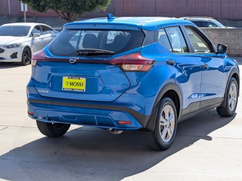 New 2025 Nissan Kicks Play S image 5