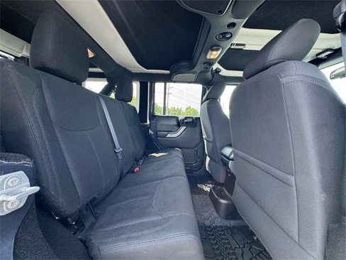 Used 2018 Jeep Wrangler Unlimited Sport S image 16