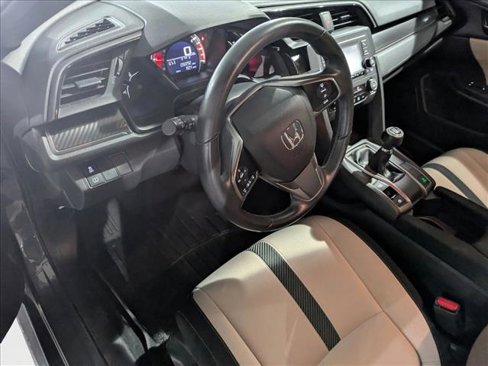 Used 2018 Honda Civic Sport image 10