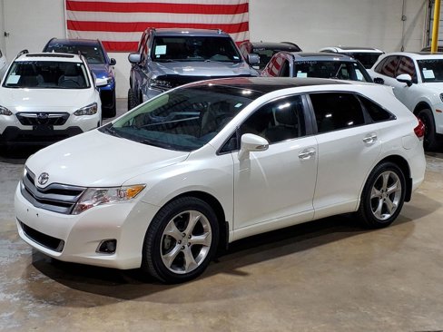 Used 2015 Toyota Venza XLE image 37