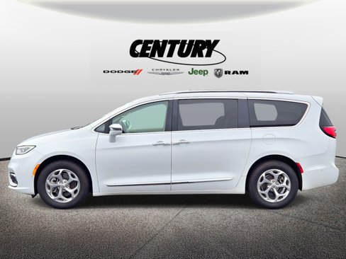 Used 2021 Chrysler Pacifica Limited w/ Premium & Safety Sphere Group image 7
