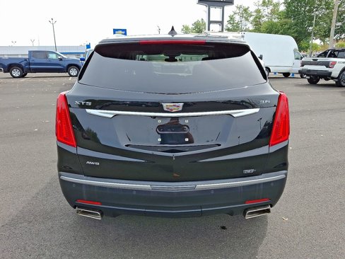 Used 2018 Cadillac XT5 Luxury w/ Driver Awareness Package image 5