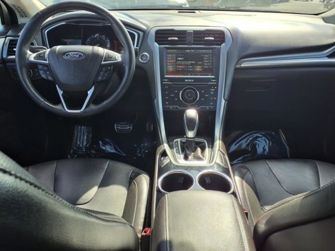 Used 2013 Ford Fusion Titanium image 22