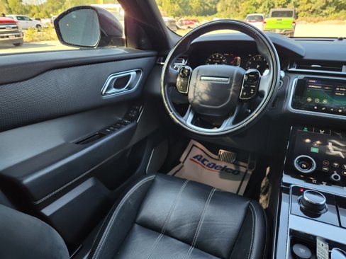 Used 2018 Land Rover Range Rover Velar R-Dynamic SE image 20
