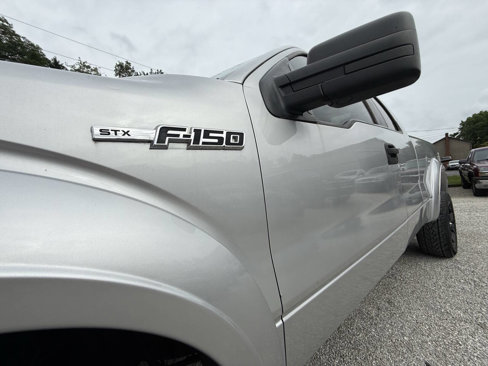 Used 2010 Ford F150 STX image 2