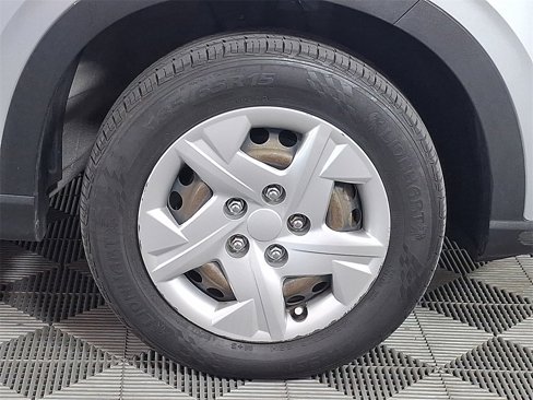 Used 2020 Hyundai Venue SE image 12