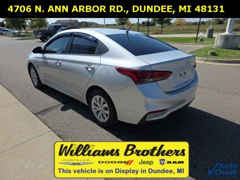 Used 2022 Hyundai Accent SE image 8