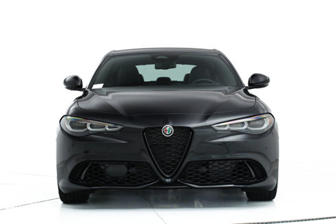 New 2025 Alfa Romeo Giulia w/ Driving Assist Package image 8