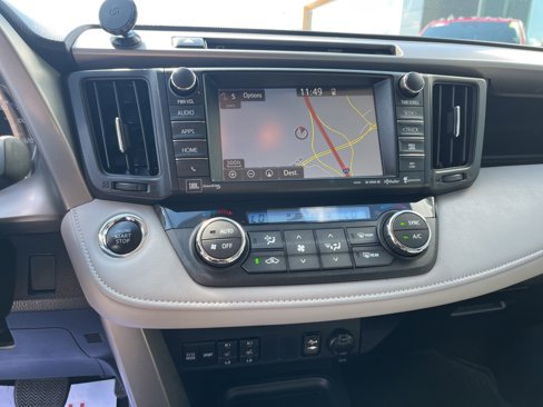 Used 2016 Toyota RAV4 Limited image 9