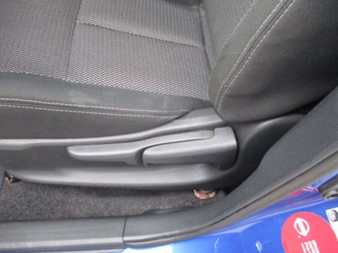 Used 2017 Nissan Versa SL image 19