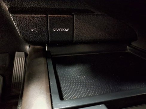 Used 2021 Toyota Camry LE image 15