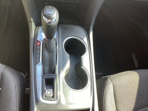 Used 2020 Chevrolet Equinox LT image 25