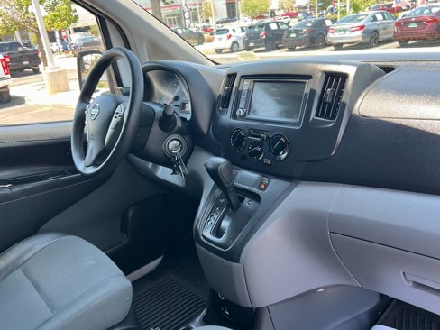 Used 2020 Nissan NV200 S image 11