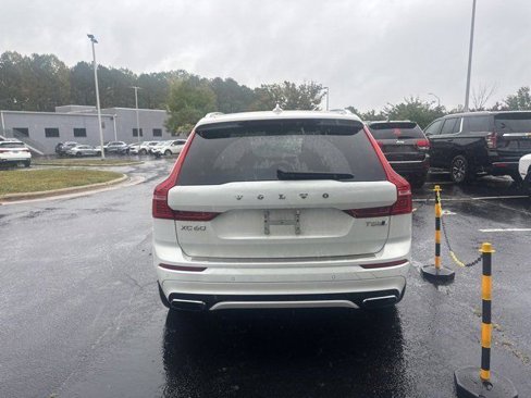 Used 2019 Volvo XC60 T5 R-Design w/ Protection Package Premier image 3