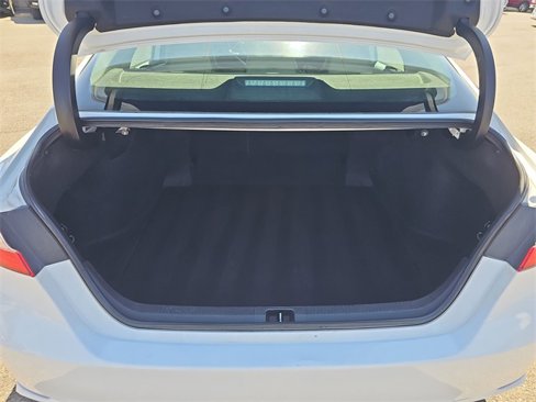 Used 2020 Toyota Camry SE image 15