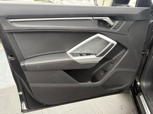 Used 2024 Audi Q3 2.0T Premium image 26