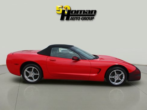 Used 2000 Chevrolet Corvette Convertible w/ Memory Pkg image 9
