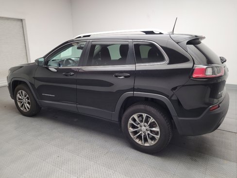 Used 2020 Jeep Cherokee Latitude Plus w/ Cold Weather Group image 3