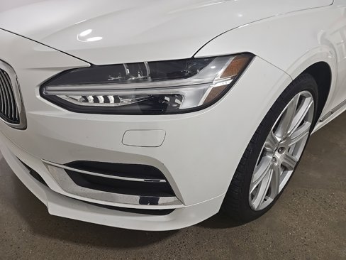 Used 2020 Volvo S90 T6 Inscription w/ Protection Package Premier image 23