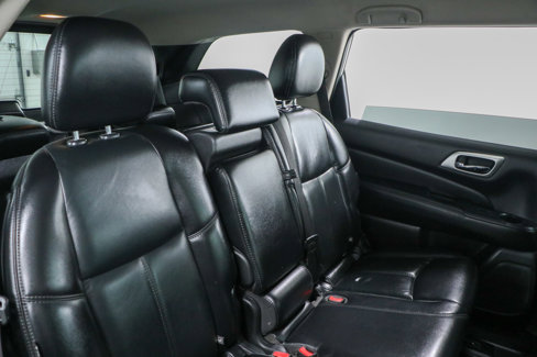 Used 2018 Nissan Pathfinder SL w/ Cargo Package image 28
