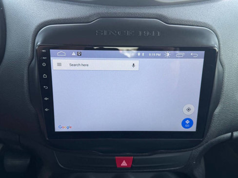 Used 2017 Jeep Renegade Latitude image 8