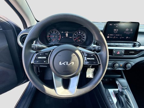 Used 2024 Kia Forte LXS image 11