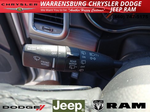 Used 2022 Jeep Grand Cherokee Laredo X image 15