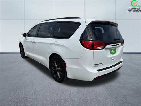 Certified 2019 Chrysler Pacifica Touring-L Plus w/ Advanced Safetytec Group image 3