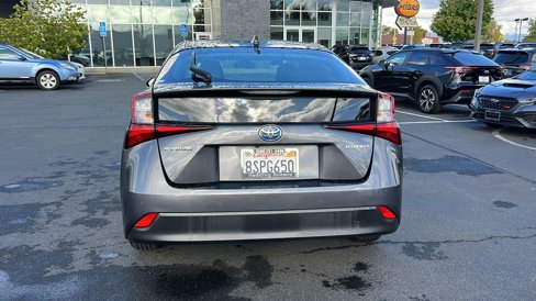 Used 2020 Toyota Prius LE image 5