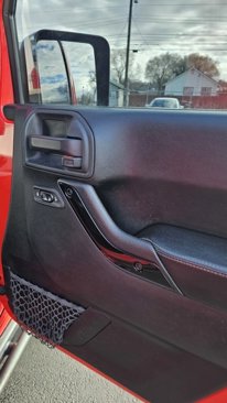 Used 2017 Jeep Wrangler Unlimited Sahara image 14
