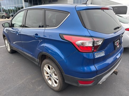 Used 2017 Ford Escape SE image 5