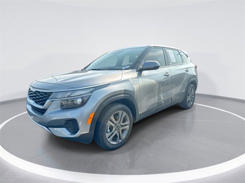 Used 2022 Kia Seltos LX image 5