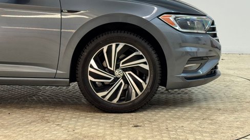 Used 2020 Volkswagen Jetta SEL Premium image 23