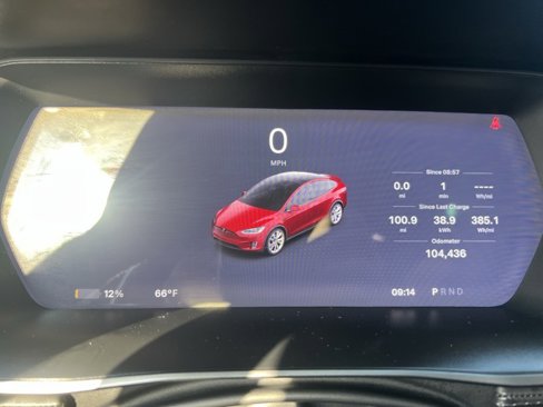 Used 2018 Tesla Model X image 37