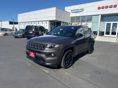 Certified 2024 Jeep Compass Latitude w/ Altitude Special Edition image 3