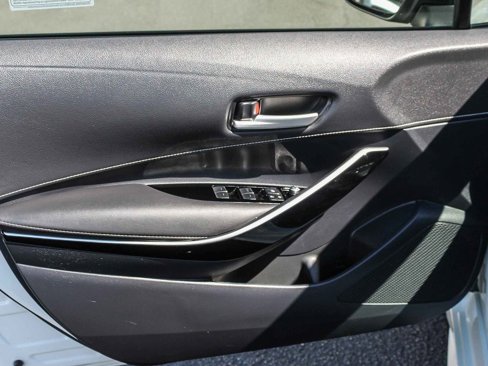 Used 2020 Toyota Corolla XSE image 20