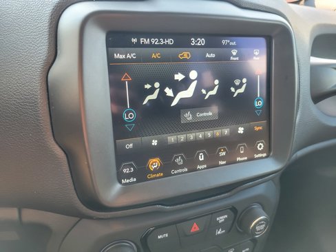 Used 2022 Jeep Renegade Latitude w/ Convenience Group image 11