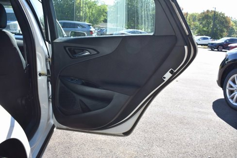 Used 2017 Chevrolet Malibu LT image 28